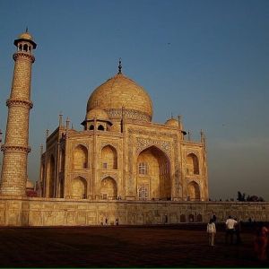 Same Day Taj Mahal and Agra Tour from Jaipur By Car